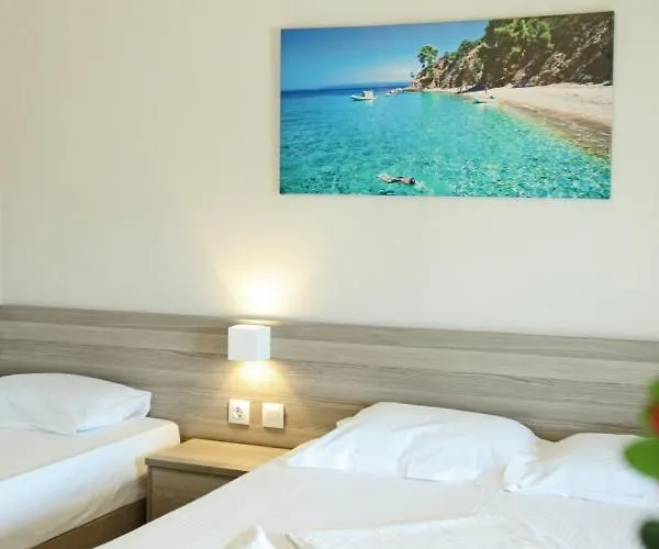 아파트 Siviri Rooms