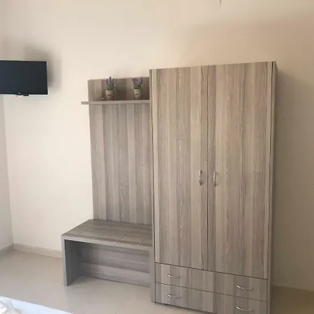 Апартаменты Siviri Rooms